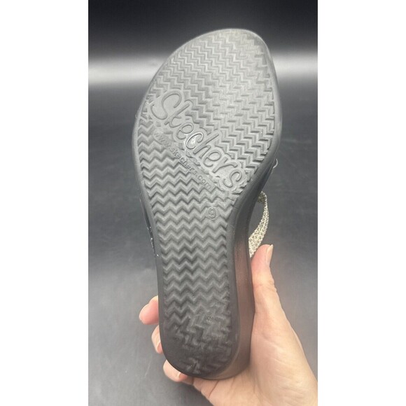 Skechers Women’s Open Toe Slip-on Strappy Wedge BLACK SILVER Sandal Heels Sz 9 - Picture 14 of 16